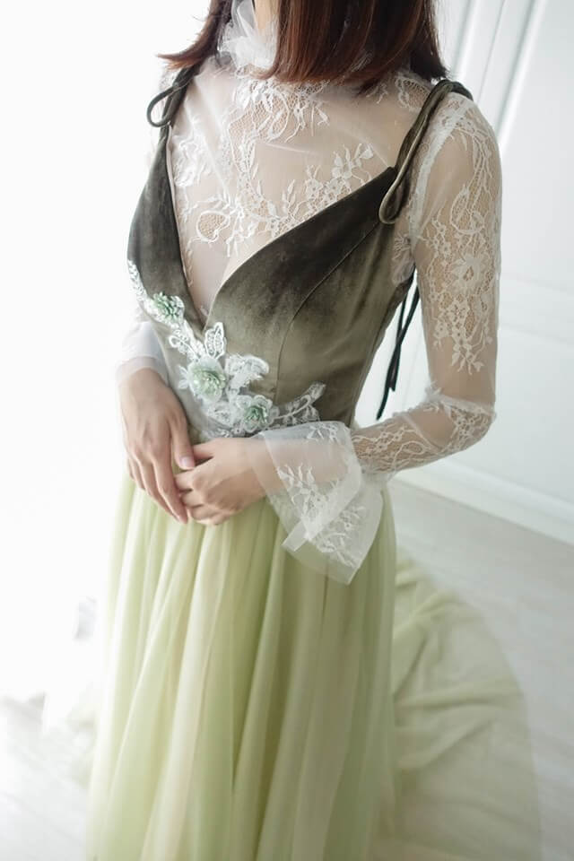 特色茶綠色兩穿式 - 台中婚紗 | 禮服出租 | 婚紗推薦